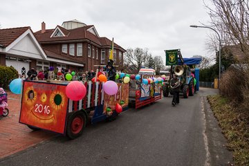 Bild 32 - Latuff 2016 Umzug